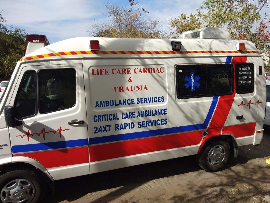Gallery-Life-Care-Cardiac-Ambulance-Services
